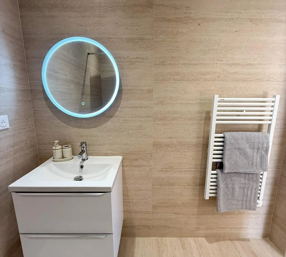 Appartement Port De Nice 4Pers Emplacement Ideal