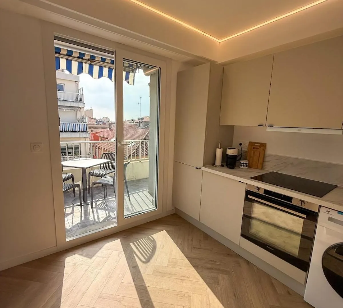 Appartement Port De Nice 4Pers Emplacement Ideal